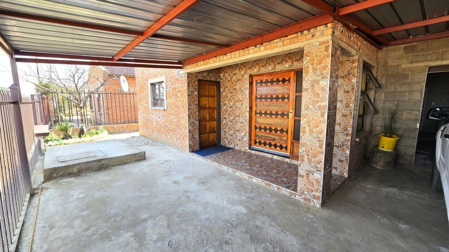 3 Bedroom Property for Sale in Grasslands Free State
